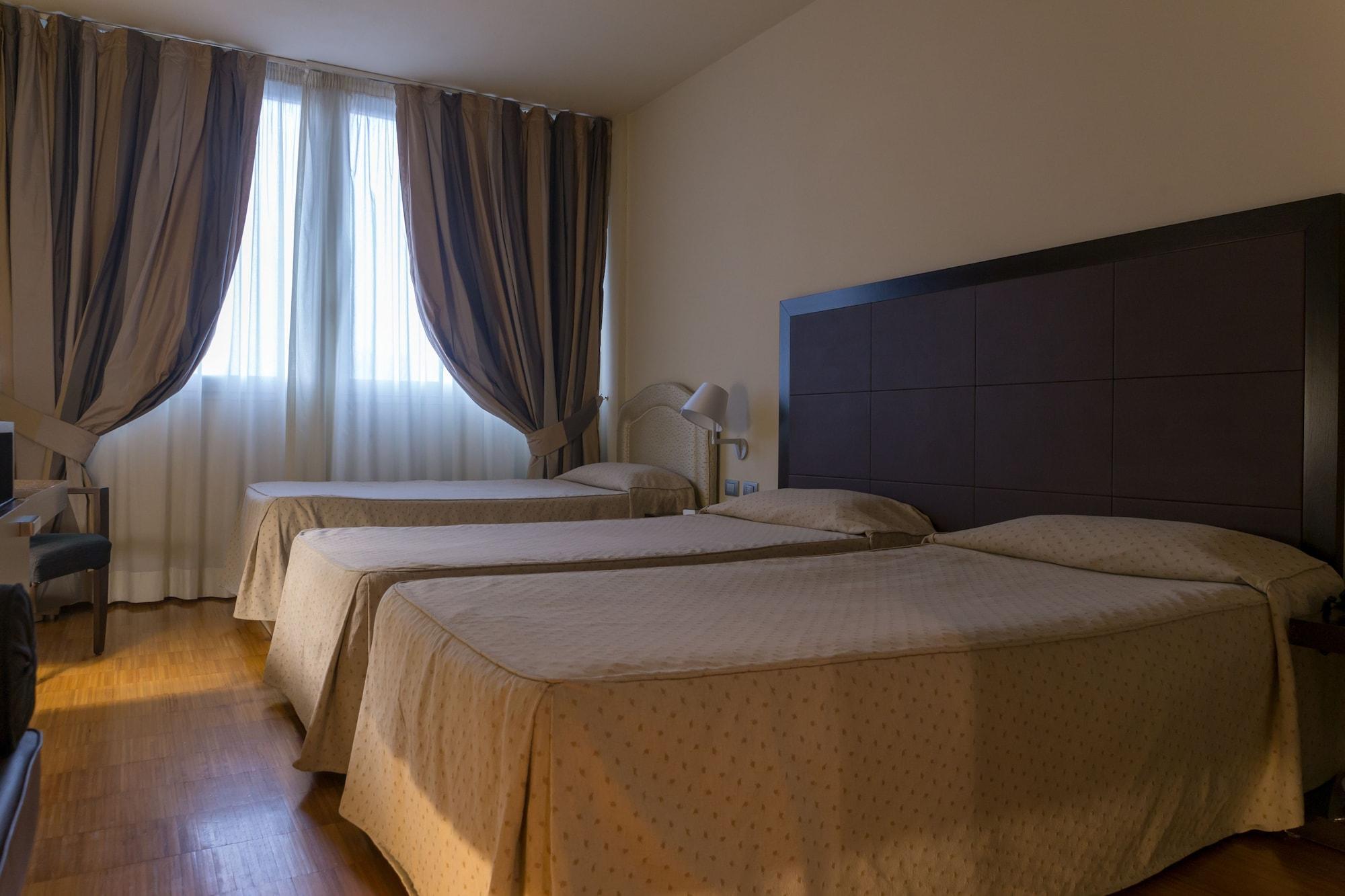 San Donnino della Nizzola Hotel Real Fini Baia Del Re מראה חיצוני תמונה